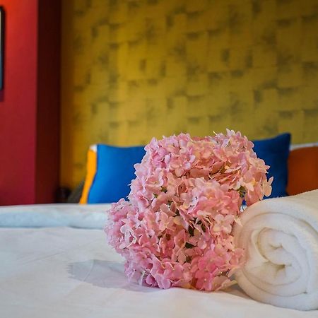 Hap@Sathorn Hotell Bangkok Exteriör bild