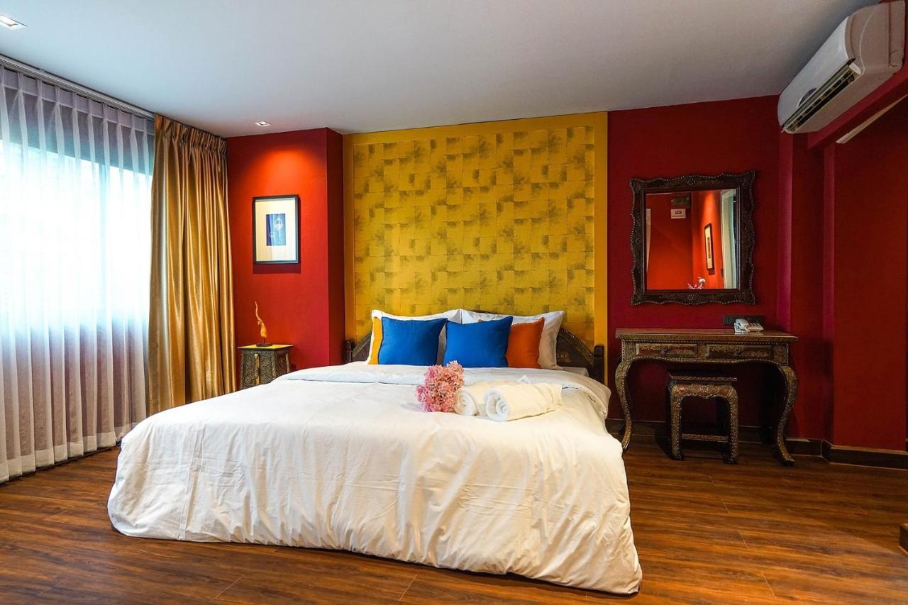 Hap@Sathorn Hotell Bangkok Exteriör bild